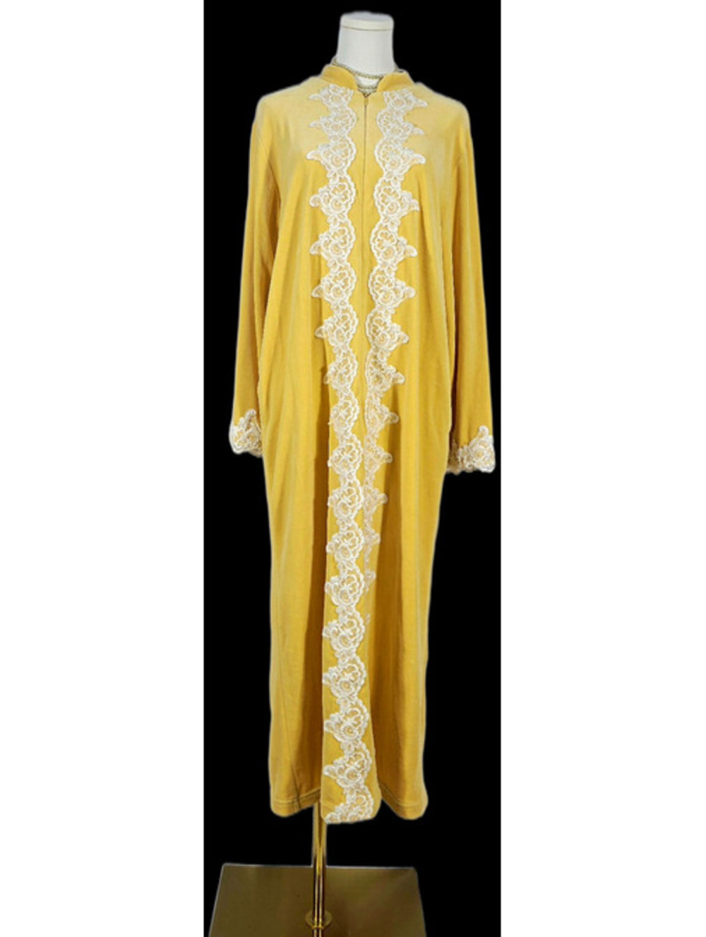 Cabernet Women's Yellow Velour Zip-Front Robe White Lace Trim Collared S